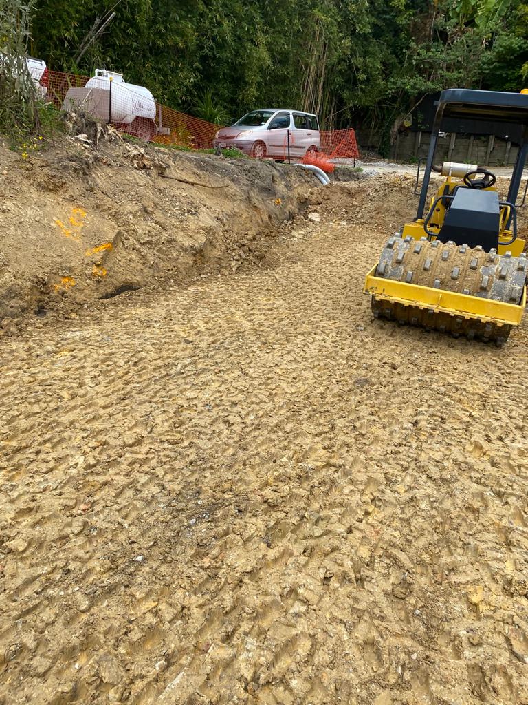Compactor and truck supporting haulage and metal supply